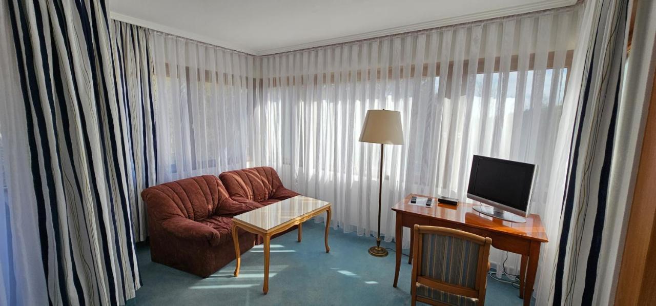 Schwaben Hotel Ebnisee Екстериор снимка
